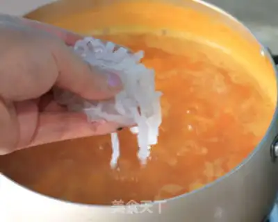 Make Almond sauce step 8