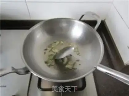 Make Tomatoes and omelet soup step 5