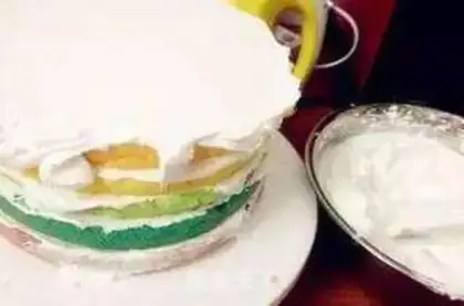 Make Rainbow cake step 14