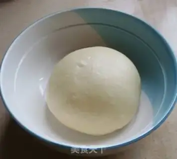 Make Lion bread step 0