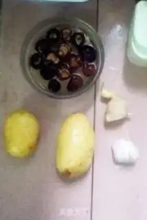 Make Potato mushroom red chicken step 2