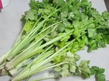 Make Celery buns step 0