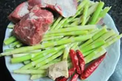 Make Spring fried meat step 0