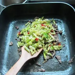 Make Spring fried meat step 8