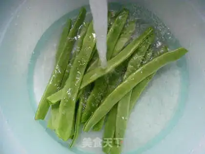 Make Sweet Jell-O beans step 1