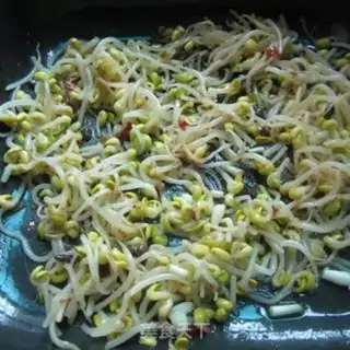 Make Soy sauce sprouts step 4