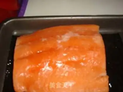 Make Garlic salmon step 0