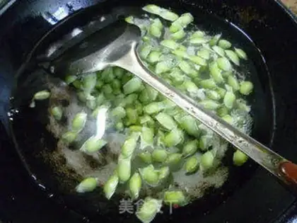 Make The pickles with the spinal loaf step 4