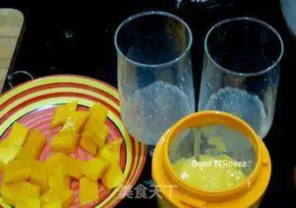 Make Mango shake step 6