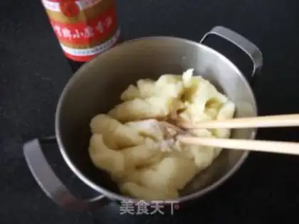 Make Garlic mashed potatoes step 4