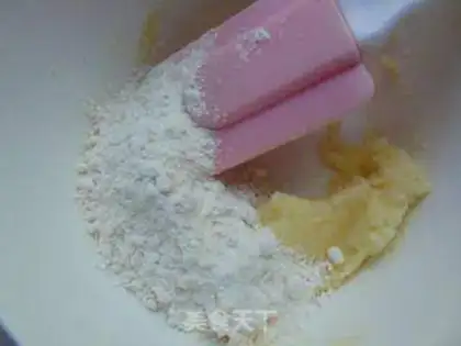 Make Rim belts for tea mousse cake step 1