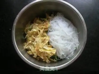 Make A cucumber egg mix fan step 8