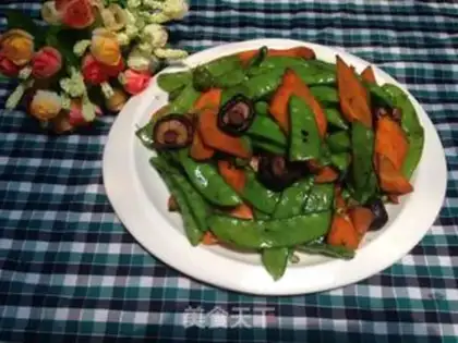 Make Fry mushrooms, Dutch beans step 3