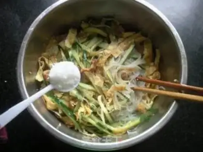Make A cucumber egg mix fan step 12