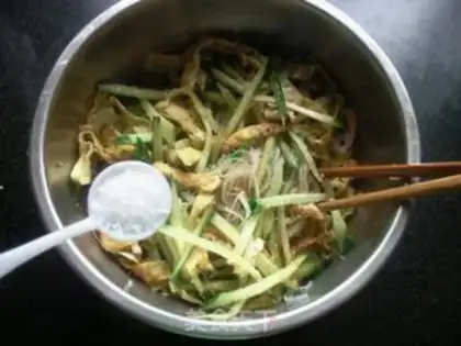 Make A cucumber egg mix fan step 13