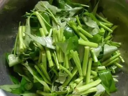 Make Garlic cabbage step 0