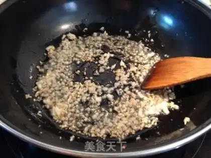 Make Garlic cabbage step 1
