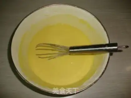Make A glass of vanilla cream and twirl step 0