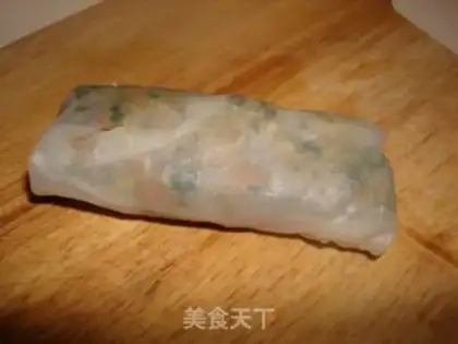 Make Vietnam Spring Roll step 4
