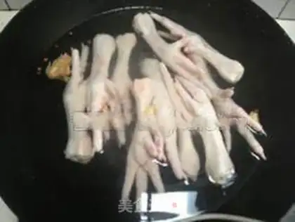 Make Curry chicken claws step 0