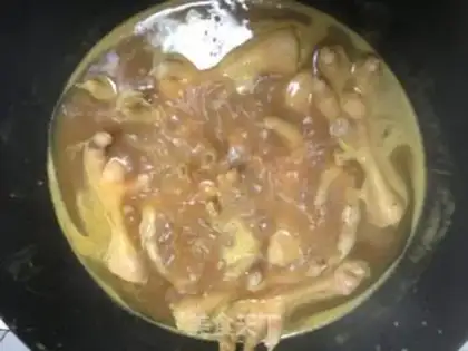 Make Curry chicken claws step 2
