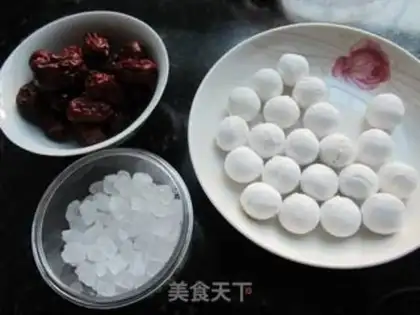 Make Ice cream and red dates step 0