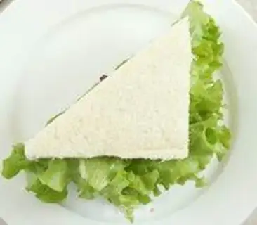 Make Ham omelet sandwich step 11