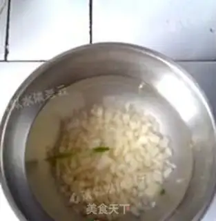 Make Red-oiled onion-skinned egg tofu step 3