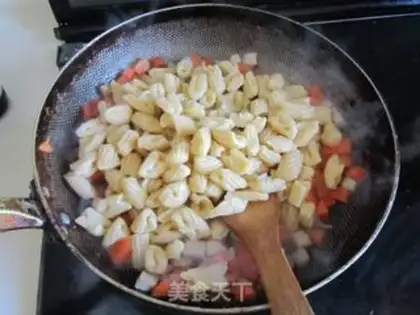 Make Fry food cat ears step 12