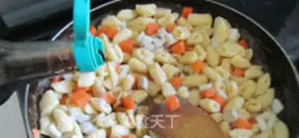Make Fry food cat ears step 13