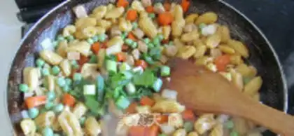 Make Fry food cat ears step 14