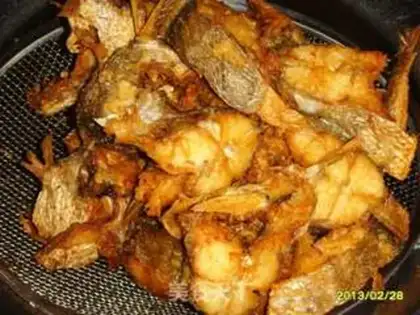 Make Garlic and yellowfish step 4