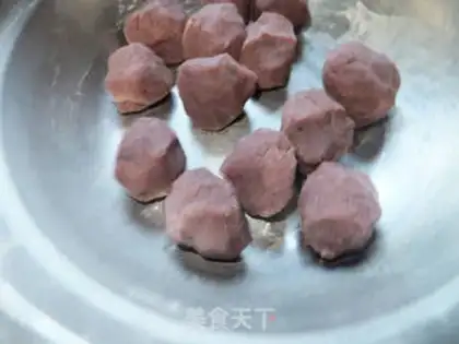 Make Plum rice packs step 1