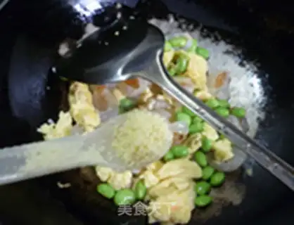 Make Soybeans, fried eggs step 10