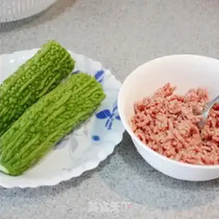 Make Green tea with bitter melons step 0
