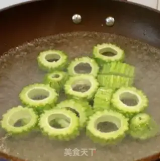 Make Green tea with bitter melons step 3