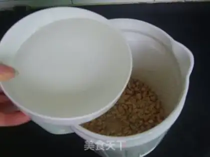 Make Oatmeal milk step 3