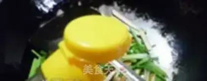 Make Celery fried dry step 4