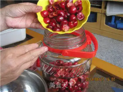 Make Cherry wine step 4