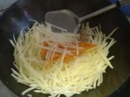 Make Spicy potatoes step 5