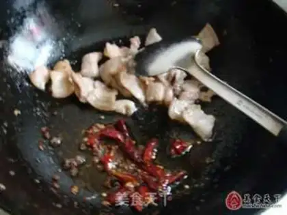 Make A dry pot of tea and mushrooms step 5
