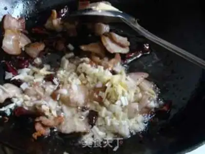Make A dry pot of tea and mushrooms step 6
