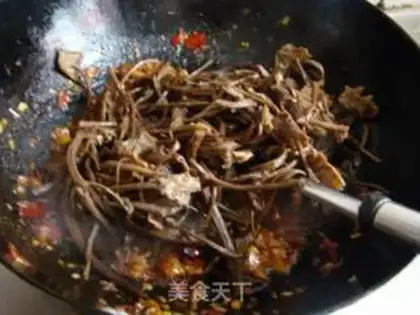 Make A dry pot of tea and mushrooms step 9