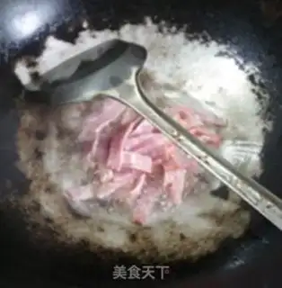 Make Celery bacon fried noodles step 5