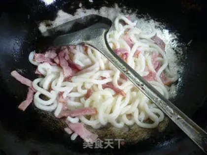 Make Celery bacon fried noodles step 6