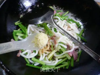 Make Celery bacon fried noodles step 10