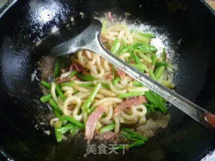 Make Celery bacon fried noodles step 11