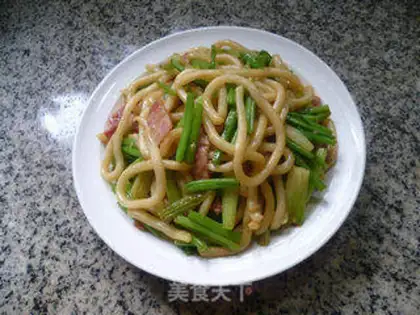 Make Celery bacon fried noodles step 12