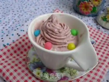 Make Strawberry sauce ice cream step 6