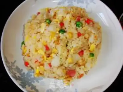 Make Yangzhou fried rice step 1